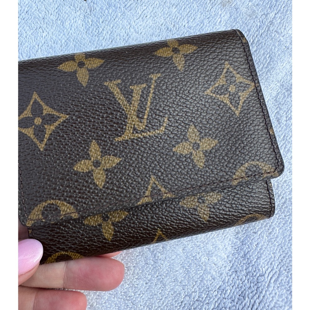 Louis Vuitton card holder